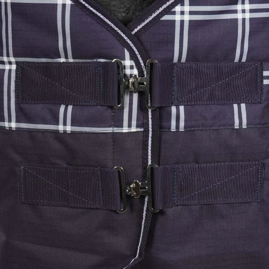 Weatherbeeta Decke Saxon Defiant 600D Standard Neck Medium Navy Plaid 5 Weatherbeeta Decke Saxon Defiant 600D Standard Neck Medium Navy Plaid – Bild 3