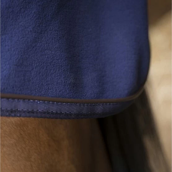 EQUITHÈME Fleecedecke Teddy Navy 13 EQUITHÈME Fleecedecke Teddy Navy – Bild 11